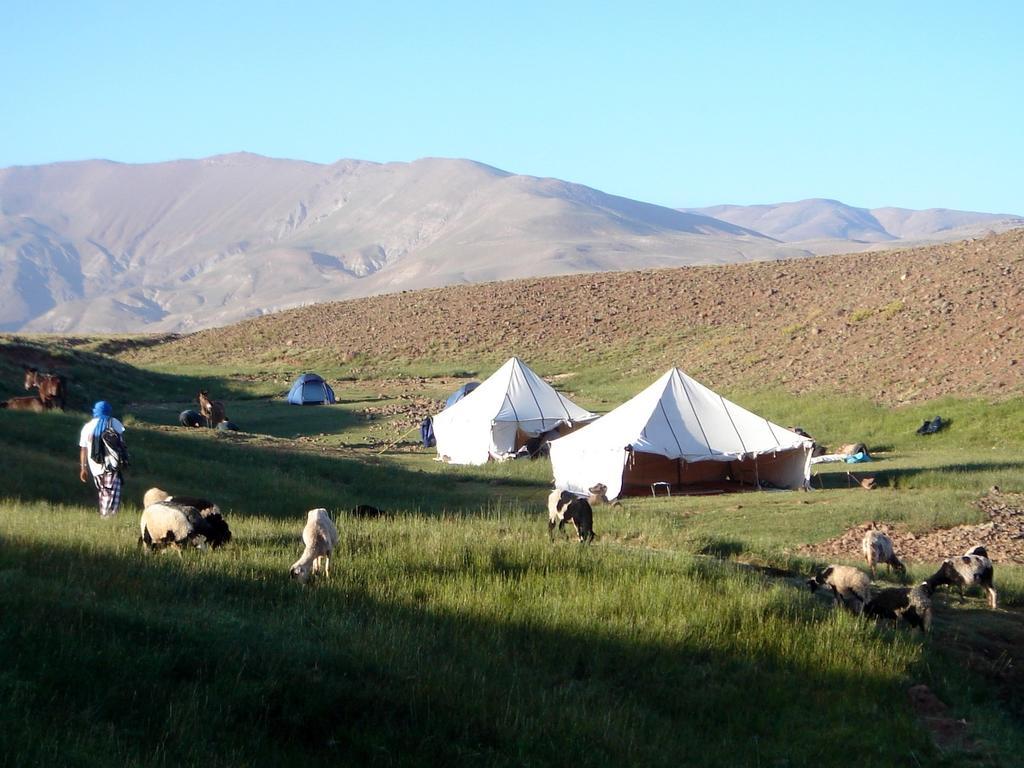 Hotel Kasbah Ait Bouguemez Agouti Exteriér fotografie
